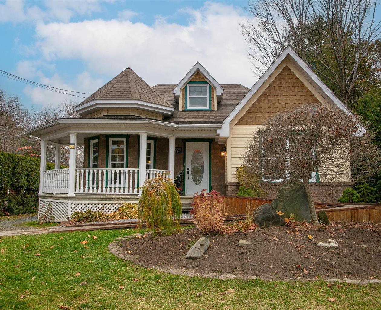 Résidentielle à vendre au 229 Rue St-Marc, Coaticook, photo 1
